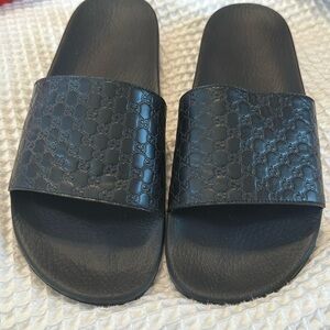 Gucci slides